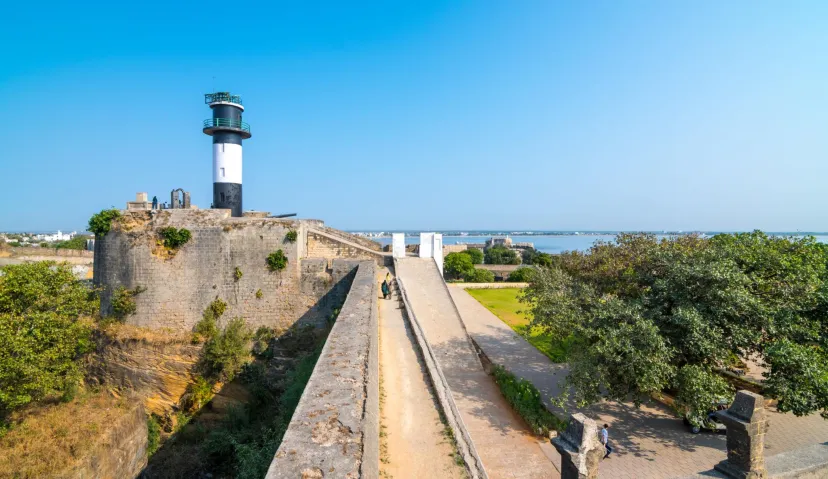 Saurashtra Tour Package – Divine &amp; Heritage Tour of Gujarat 6 Days / 5 Nights 6